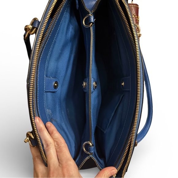 Coach Christie Carryall - Picture 8 of 10